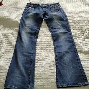 Liuces jeans